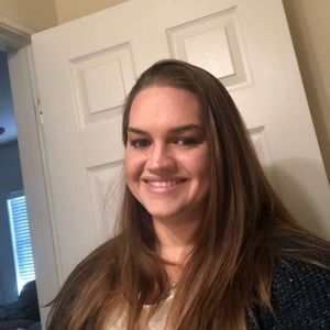 Meet your Posher, Laurie